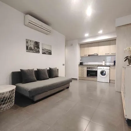 Mazi Nest شقة *